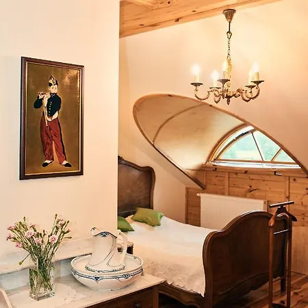 Impresja - Goscinne Na Nadbuzanskich Lakach Bed & Breakfast