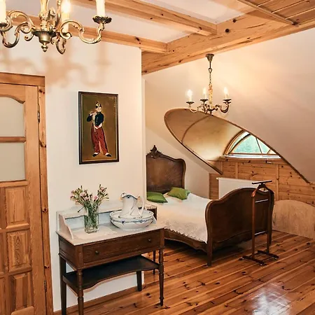Bed & Breakfast Impresja - Goscinne Na Nadbuzanskich Lakach 3*