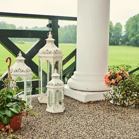 Impresja - Goscinne Na Nadbuzanskich Lakach