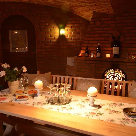 Impresja - Goscinne Na Nadbuzanskich Lakach Bed & Breakfast *